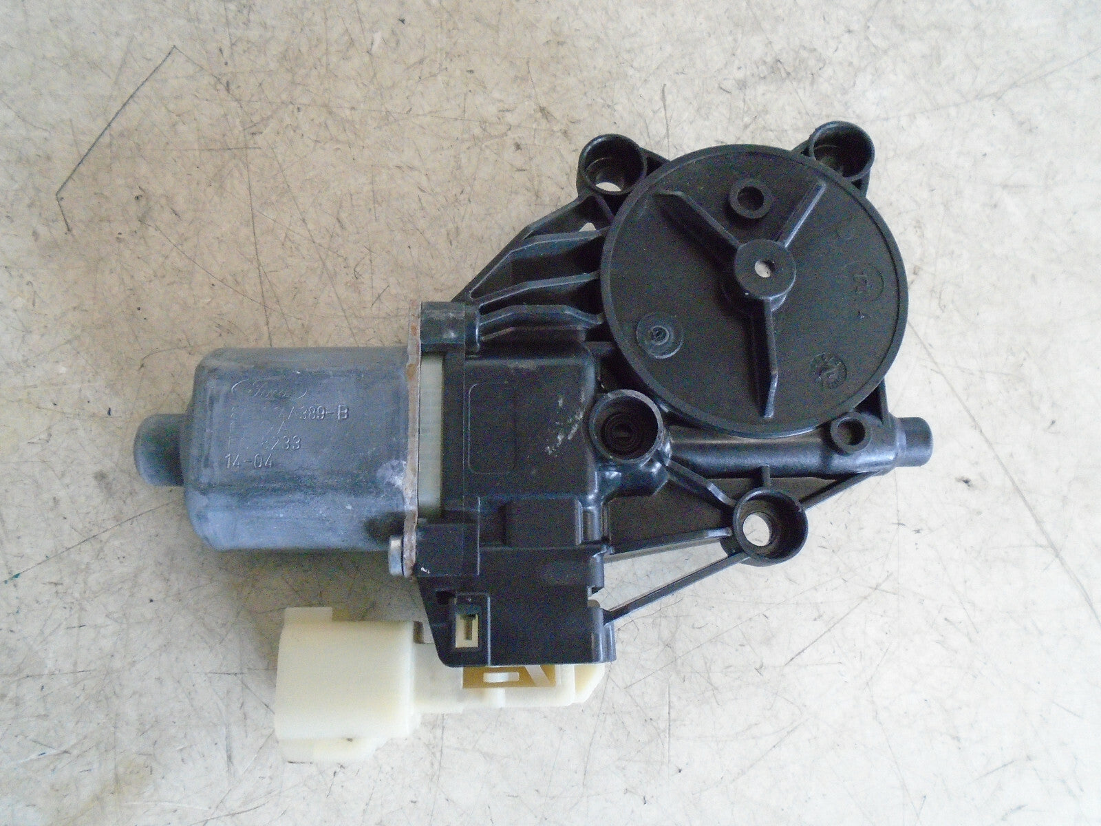 FORD FIESTA MK7 2014 3 DOOR PASSENGER SIDE WINDOW MOTOR 8A6114A389B