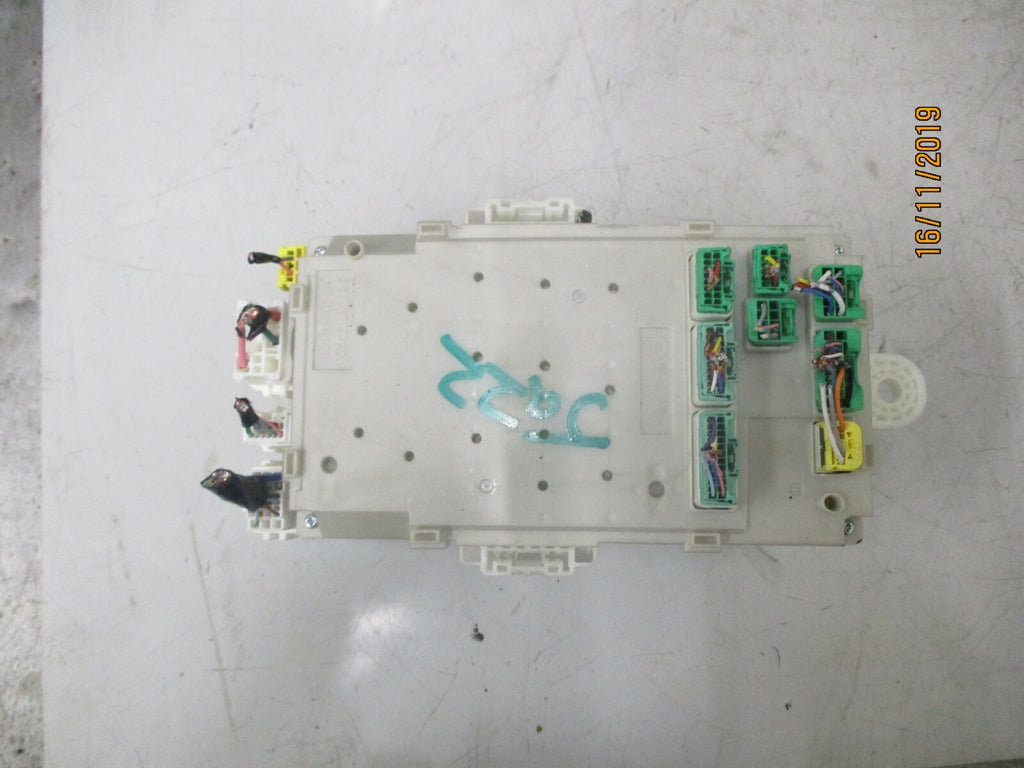 HONDA JAZZ MK4 BSM FUSE BOX ENGINE BAY RELAY UNIT 8412110835