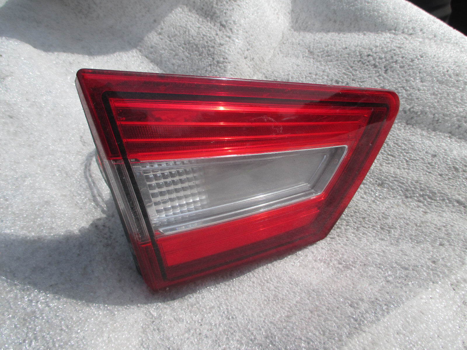 RENAULT CLIO MK4 2015 NSR PASSENGER REAR INNER TAIL LIGHT TAIL LAMP 265556573R
