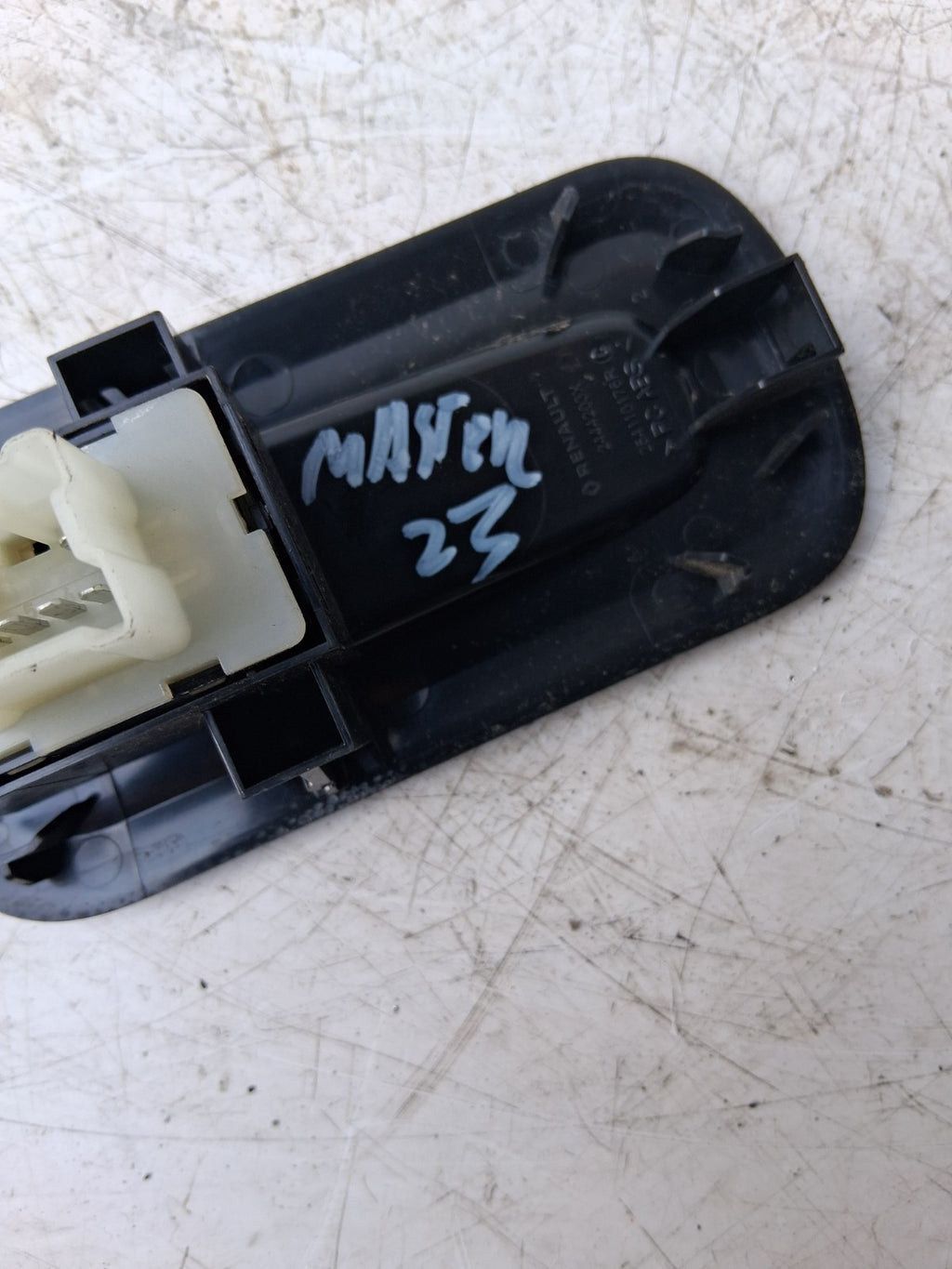2023 RENAULT MASTER MK3 NSF PASSENGER SIDE FRONT LEFT WINDOW SWITCH 254110176R