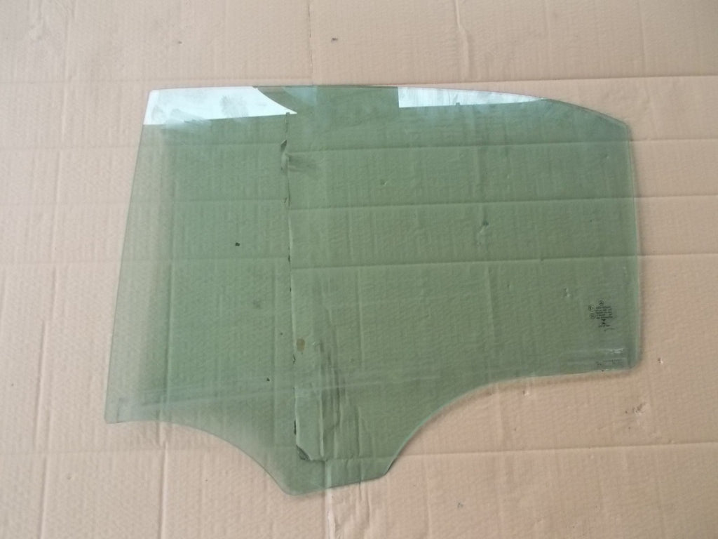 MERCEDES E CLASS W212 2016 BLUETEC NSR PASSENGER SIDE REAR WINDOW GLASS