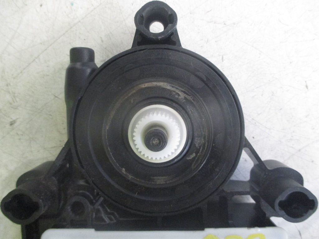 VW VOLKSWAGEN TIGUAN MK2 2016 OSR DRIVER SIDE REAR WINDOW MOTOR 5Q0959812A