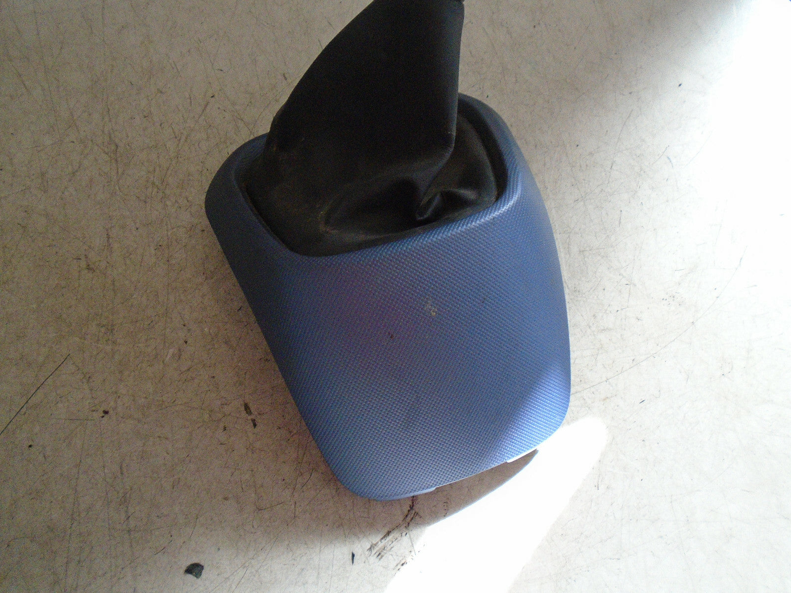 HYUNDAI I10 MK2 2016 MANUAL GEARSTICK GAITER & GEAR KNOB 84651B4910