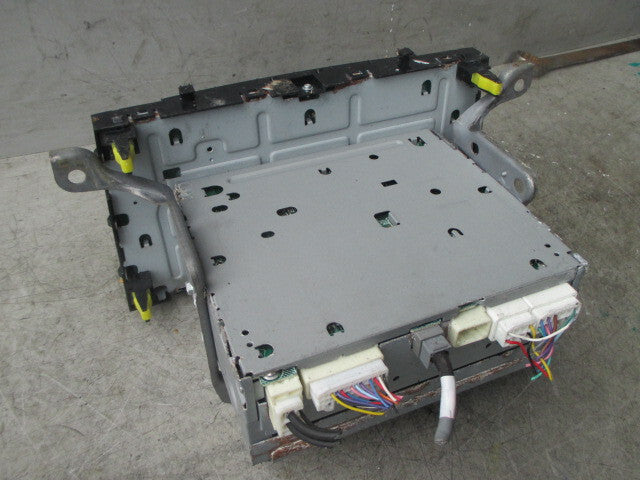 TOYOTA AVENSIS SALOON T270 2015 MK3 RADIO CD STEREO HEAD UNIT 8612005220