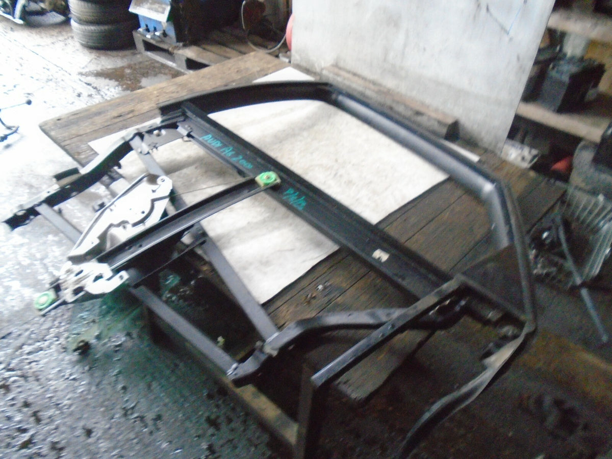 AUDI A6 2001 C5 NSR REAR PASSENGER SIDE WINDOW REGULATOR MECHANISM 4B0839397