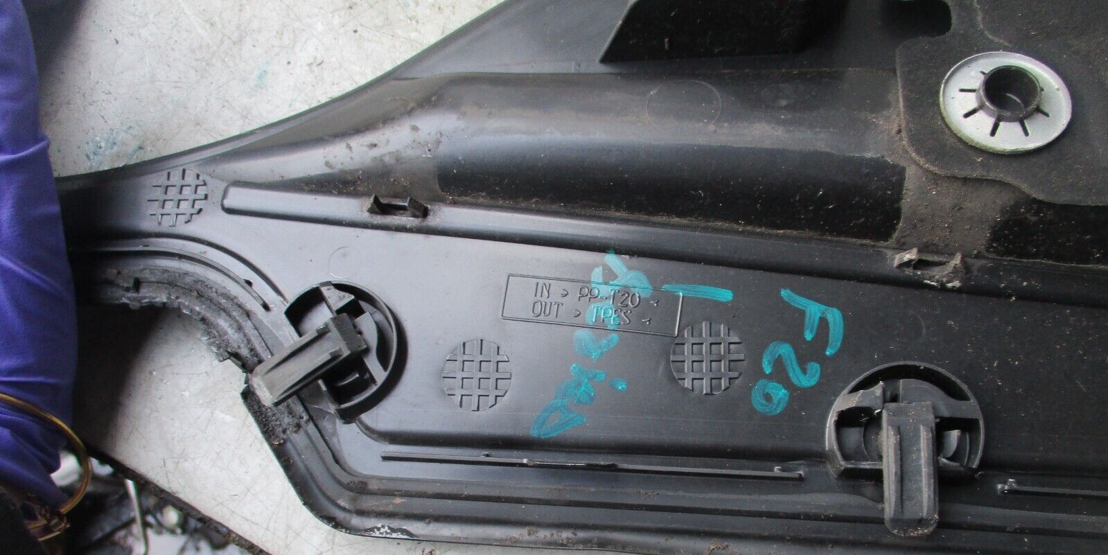 2013 BMW 1 SERIES F20 FRONT WINDSCREEN SCUTTLE PANEL 190746-10