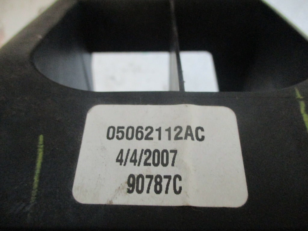 DODGE CALIBER 2.0 DIESEL 2008 6 SPEED GEAR STICK SELECTOR KNOB GAITER 05062112AC