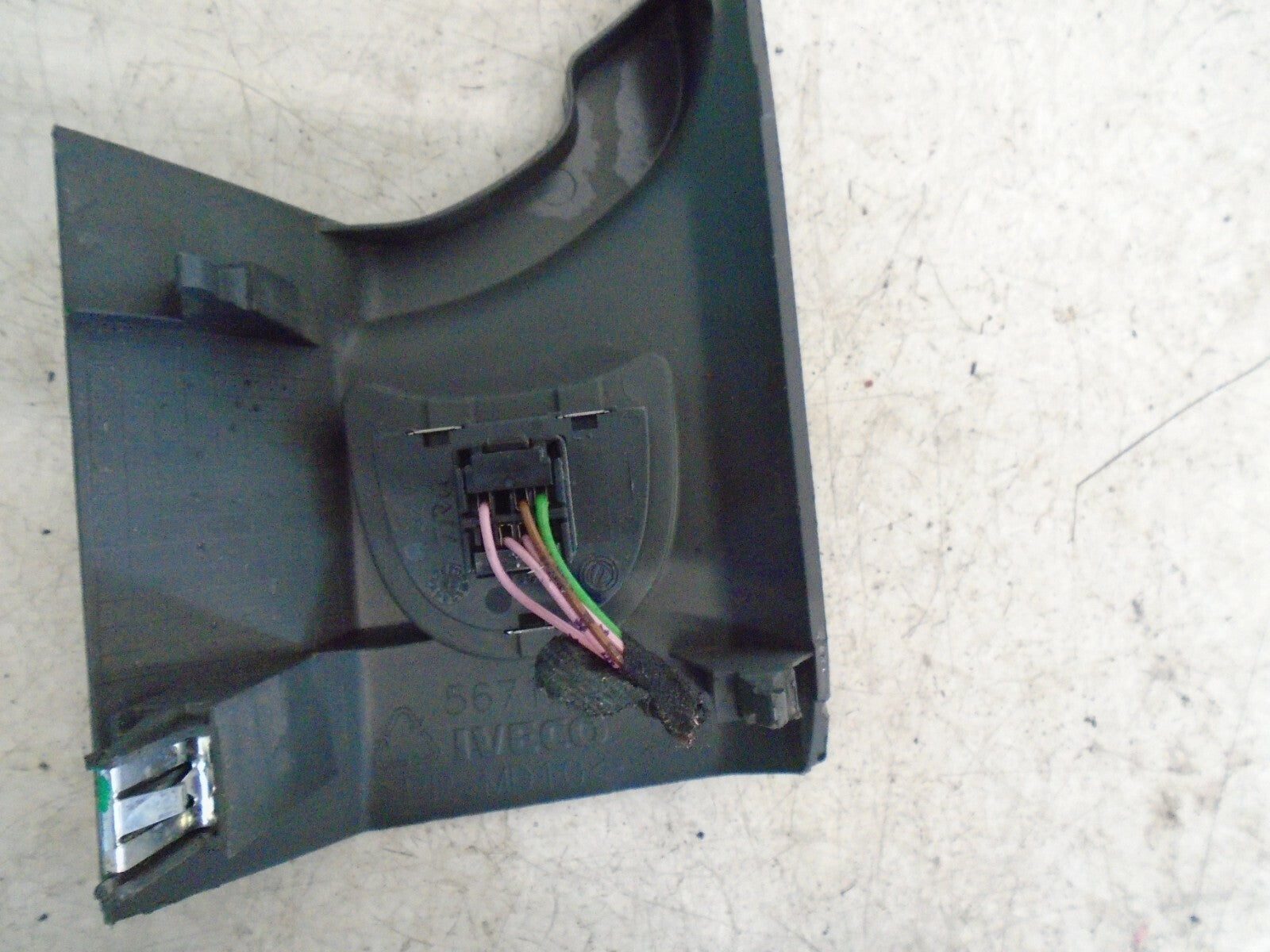 IVECO DAILY VAN 2015 HEADLIGHT LEVEL ADJUSTER SWITCH SURROUND 5801384512