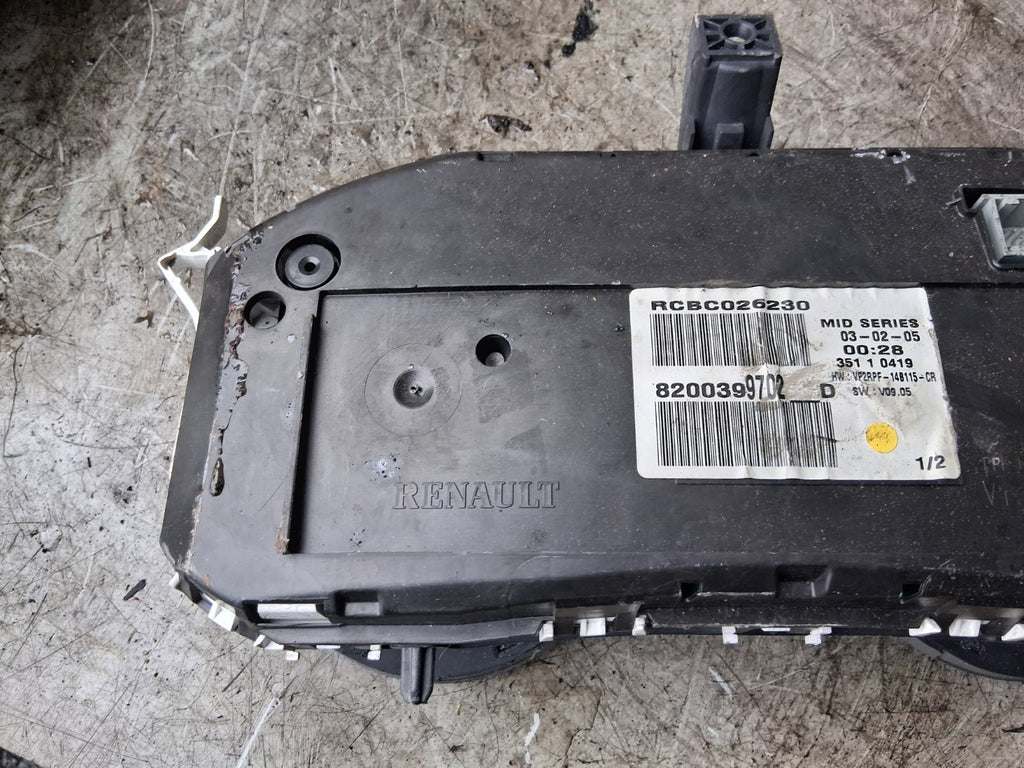 2009 RENAULT MEGANE MK2 SPEEDO SPEEDOMETER INSTRUMENT CLUSTER 8200399702
