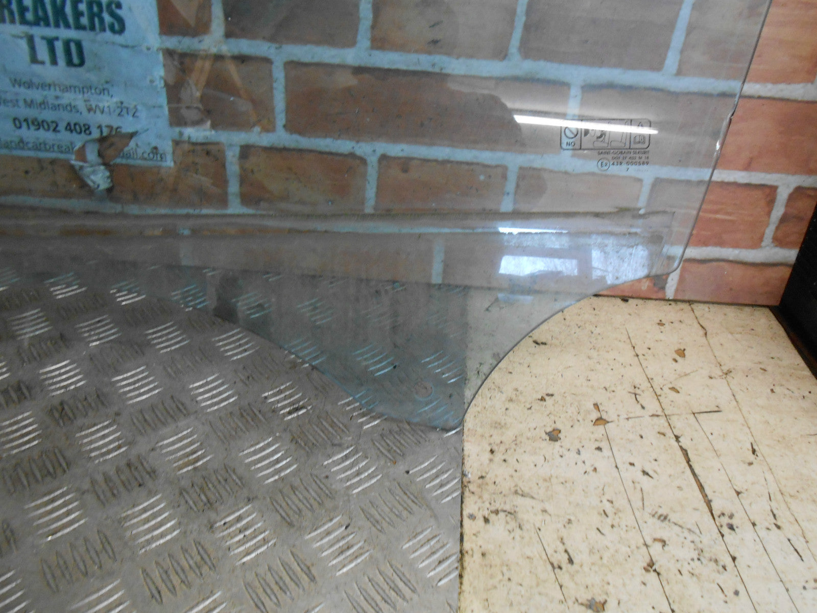 FORD MONDEO MK4 2007 NSF PASSENGER SIDE FRONT WINDOW GLASS