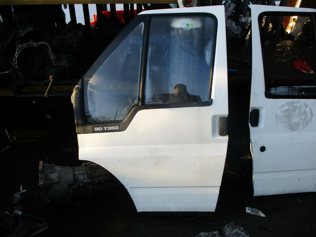 FORD TRANSIT 350 2005 PRE FACELIFT NS PASSENGER SIDE COMPLETE DOOR WHITE
