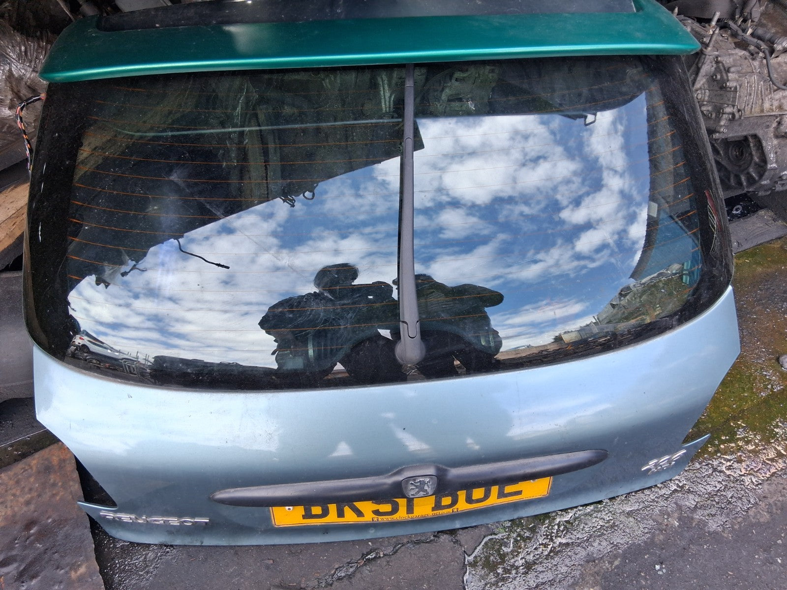 2001 PEUGEOT 206 COMPLETE REAR TAILGATE BOOTLID GREEN