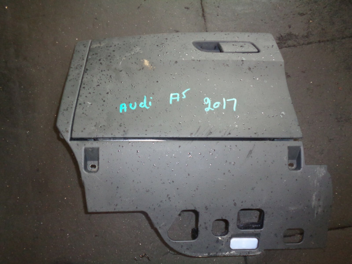 AUDI A5 2017 MK2 8W6 QUATTRO COUPE COMPARTMENT GLOVE BOX 8W2857035