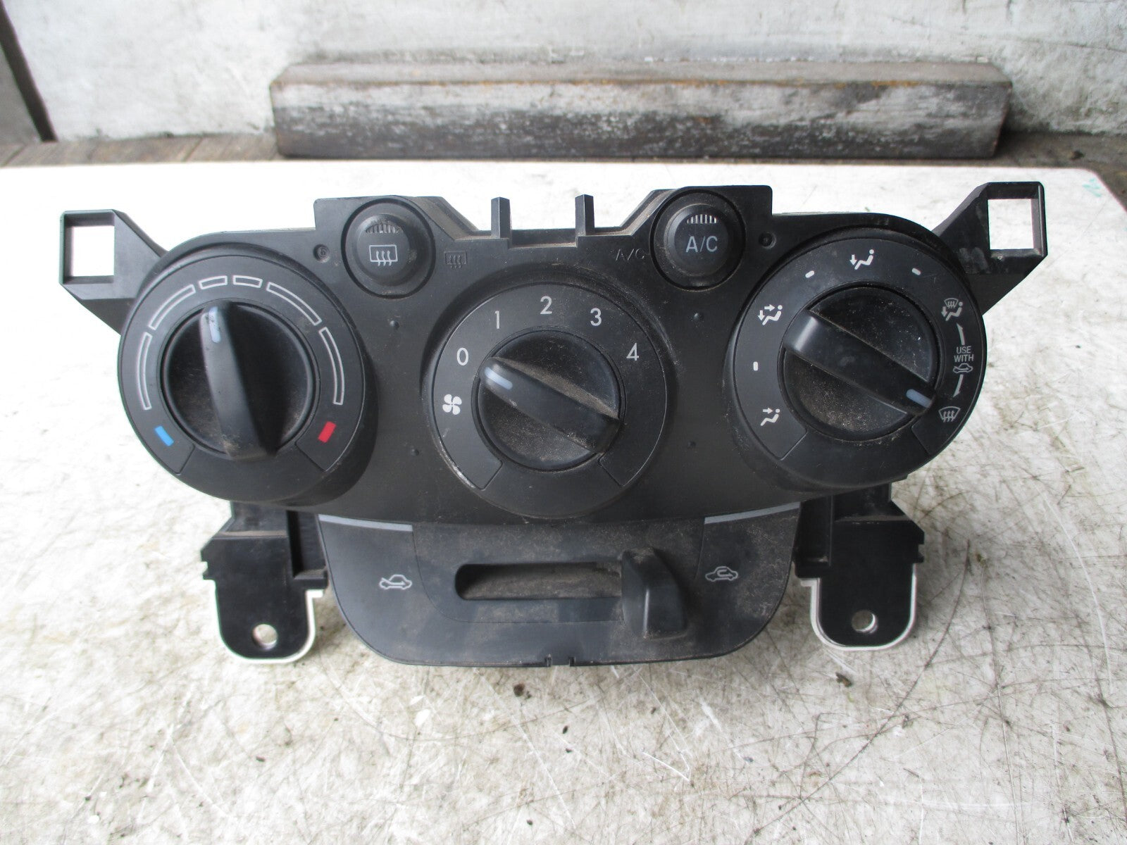 MAZDA 2 2008 MK2 HEATER CONTROL UNIT