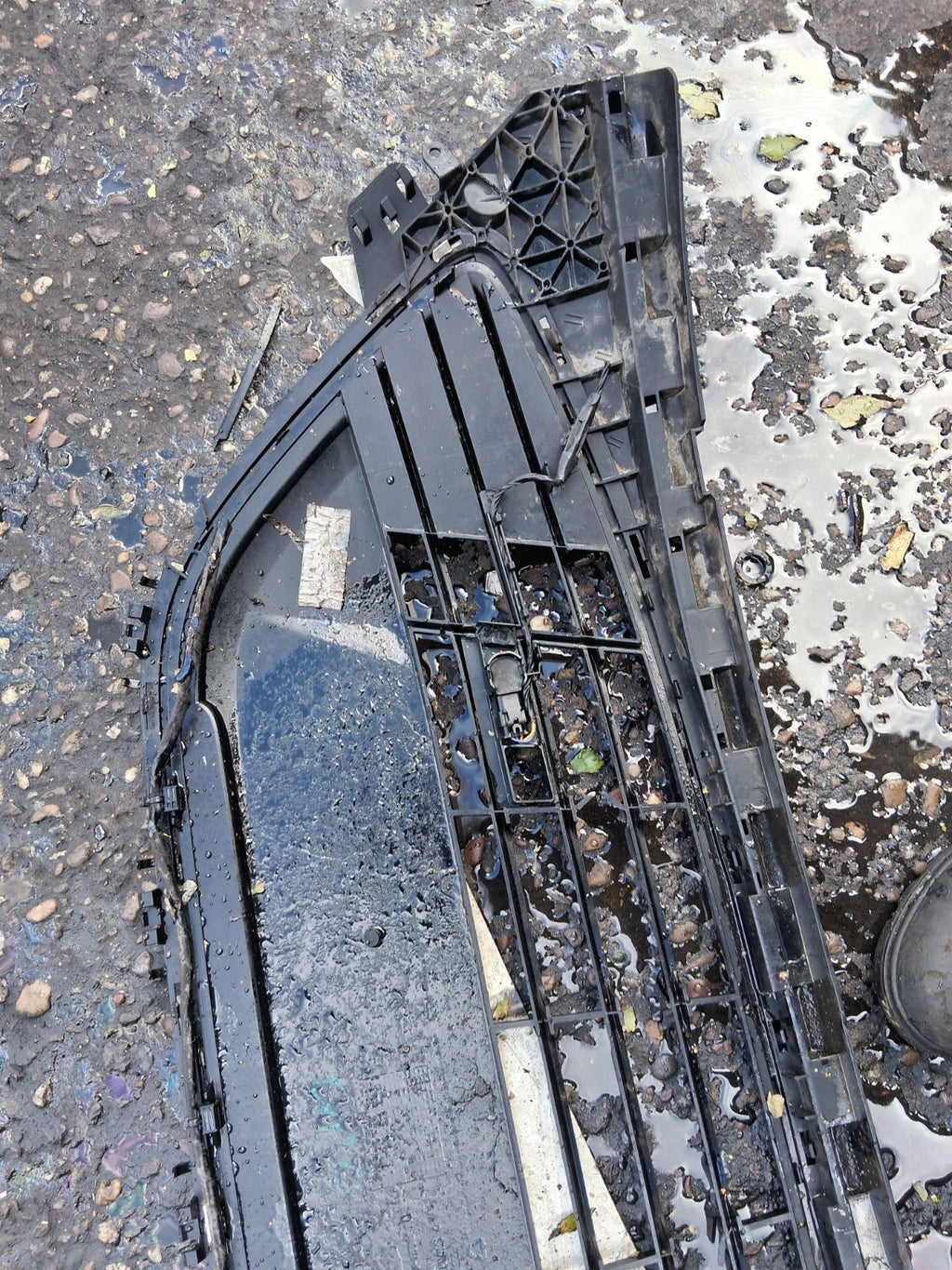 2013 FORD S MAX MK1 FRONT BUMPER LOWER GRILL BLACK