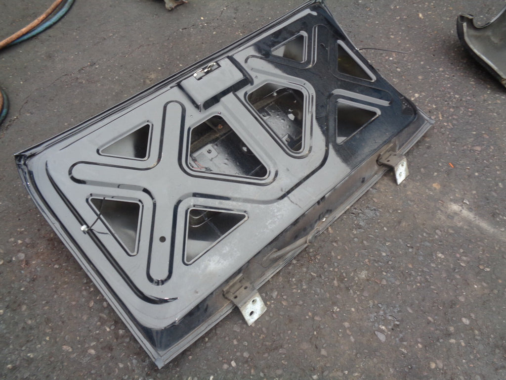LONDON TAXI TAXIS LTI TX4 TAILGATE BOOTLID BOOT LID SALOON BLACK STYLE