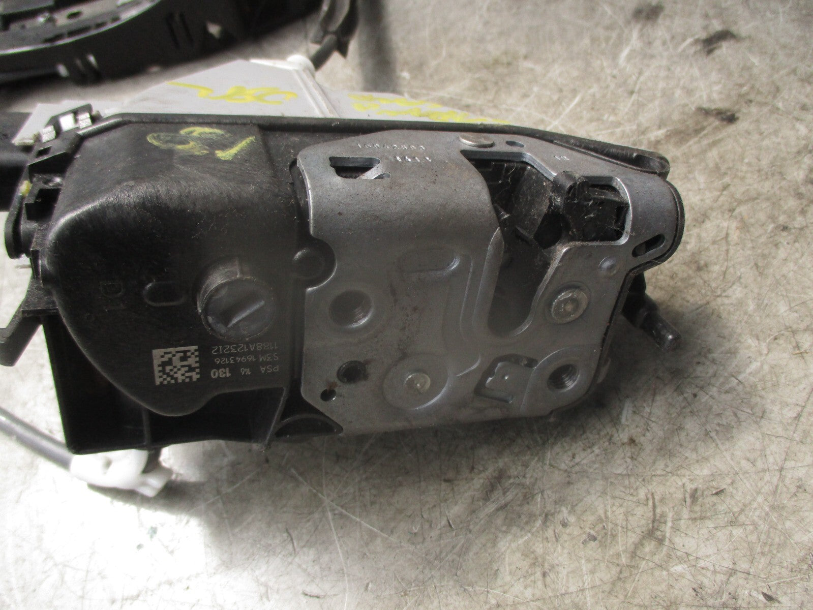 2018 VAUXHALL GRANDLAND X SE OSR DRIVER SIDE REAR DOOR LOCK MECHANISM 16943126