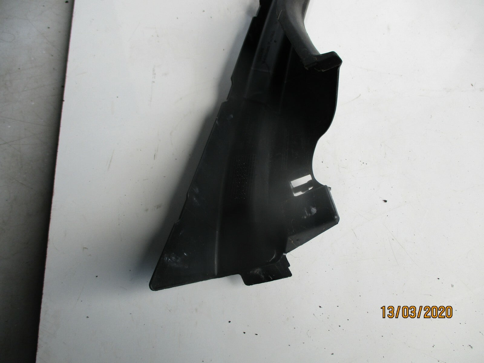 VAUXHALL ASTRA J 2013 OSR DRIVER SIDE REAR DOOR TRIM SURROUND MOULDING 13264860