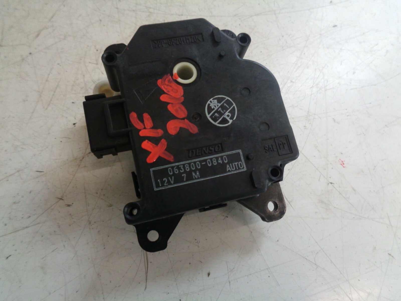 JAGUAR XF 2010 X250 3.0 DIESEL HEATER FLAP CONTROL REGULATOR MOTOR 0638000840