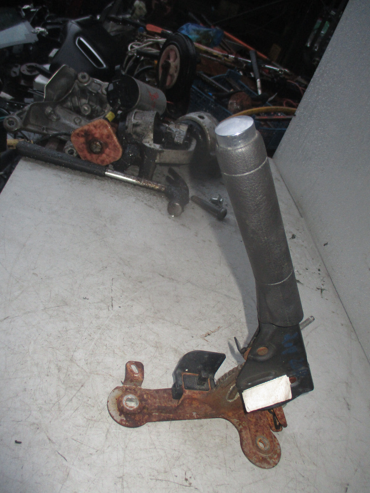 PEUGEOT 208 2017 HANDBRAKE LEVER 98062965ZD