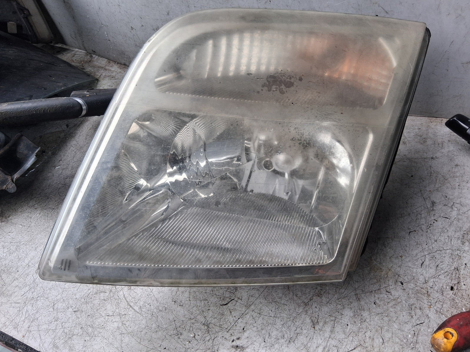 2011 FORD TRANSIT CONNECT MK1 NSF PASSENGER SIDE FRONT HEADLIGHT 2T1413005BG