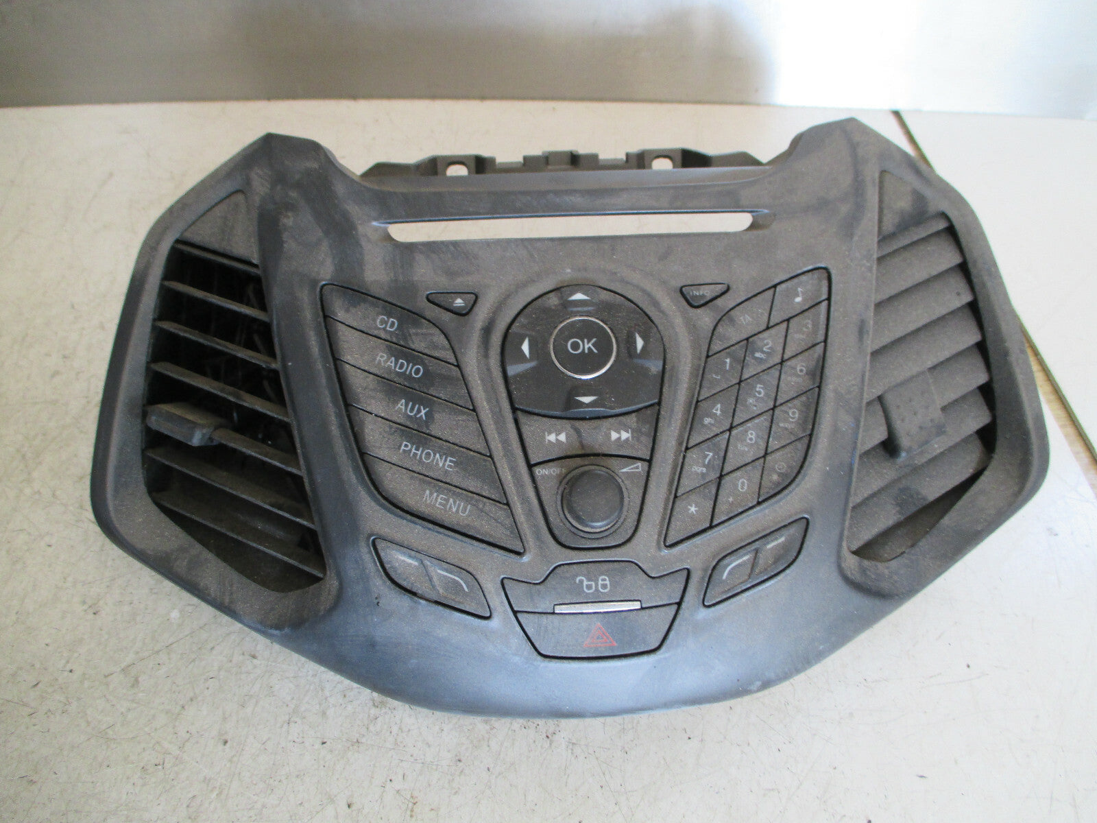 FORD ECOSPORT 2017 RADIO CD PLAYER FASCIA CONTROL BUTTON BM5T18K811BA