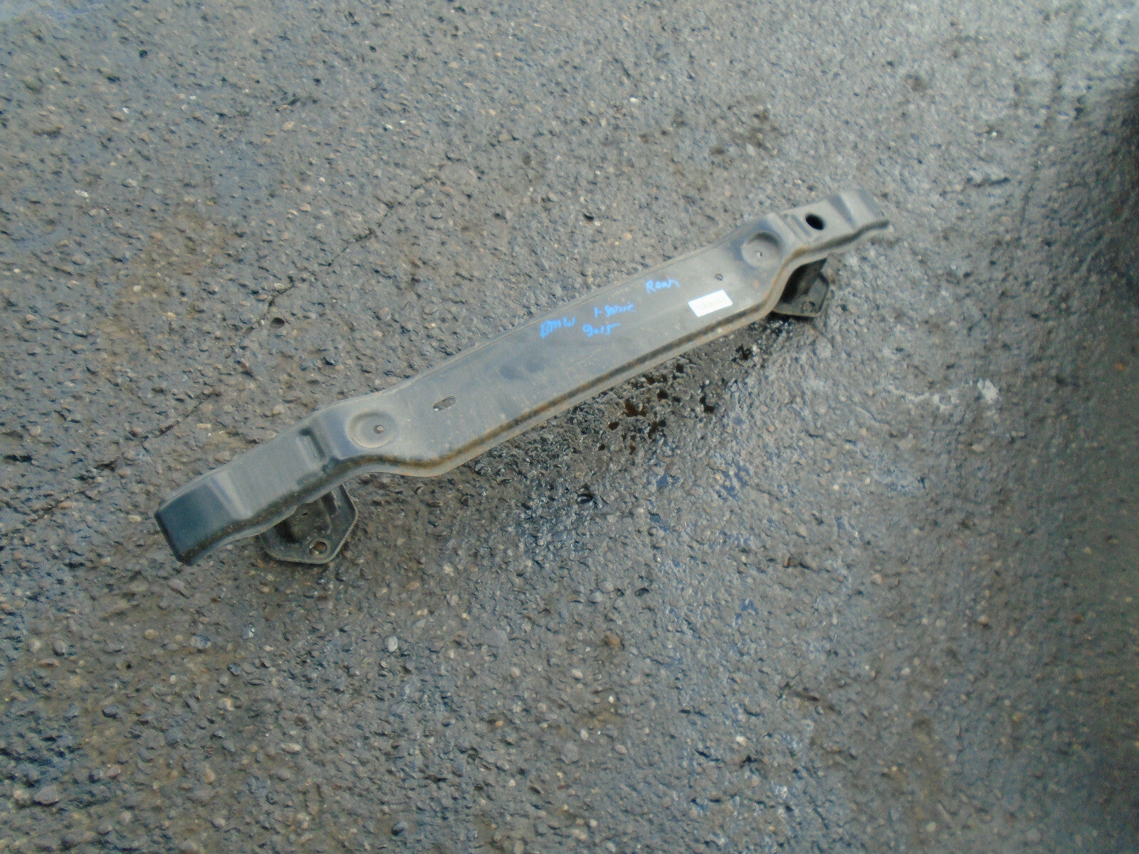 BMW 1 SERES F20 2015 LCI FACELIFT REAR BUMPER REINFORCEMENT CRASH BAR