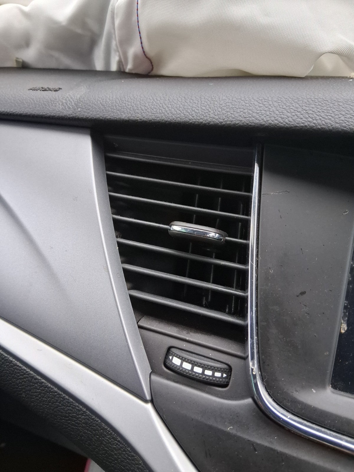 2019 VAUXHALL ASTRA K FRONT DASHBOARD CENTER BOTH AIR VENTS