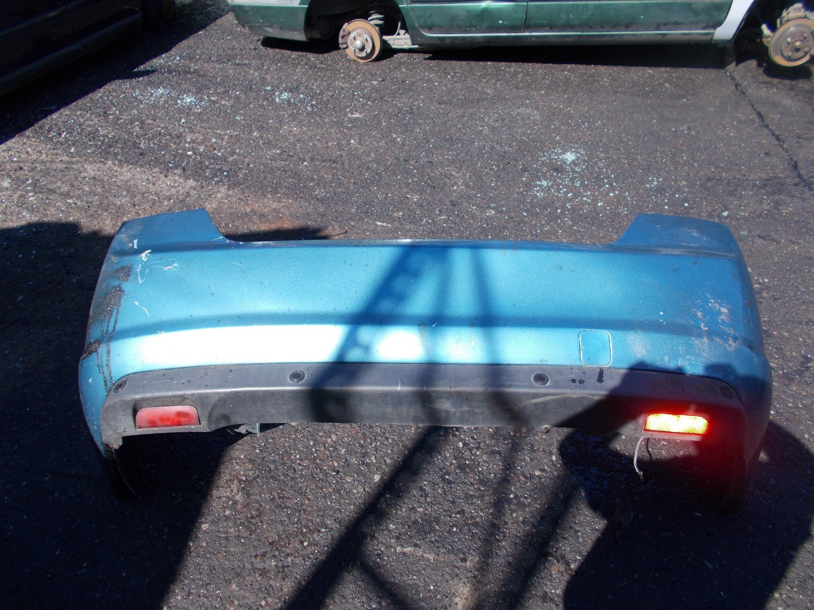 FORD FOCUS CC REAR BUMPER WITH PARKING SENSORS COMPLETE BLUE