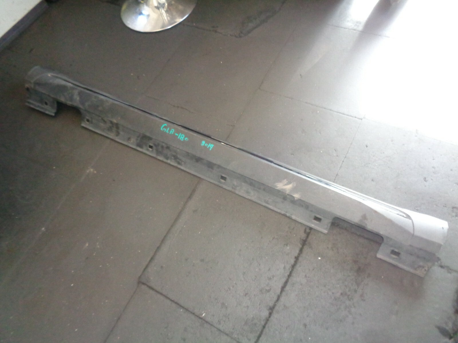 MERCEDES GLA X156 2014 OS DRIVER SIDE SIDE SKIRT PLASTIC BLACK A1566980854