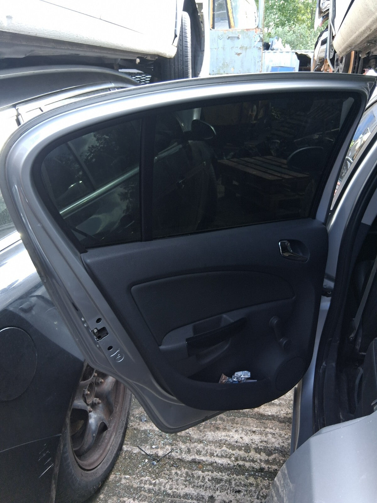 2009 VAUXHALL CORSA D NSR PASSENGER SIDE REAR COMPLETE DOOR STAR SILVER III Z157