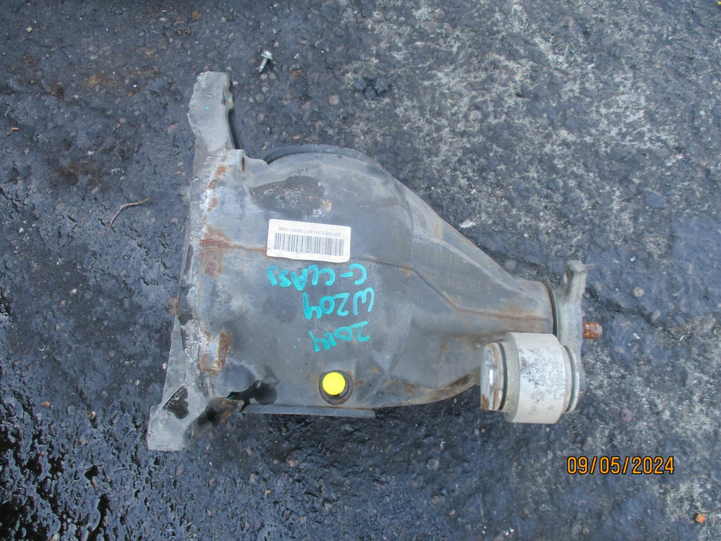 MERCEDES BENZ C CLASS W204 2014 2.1 DIESEL REAR DIFF DIFFERENTIAL A2093510205