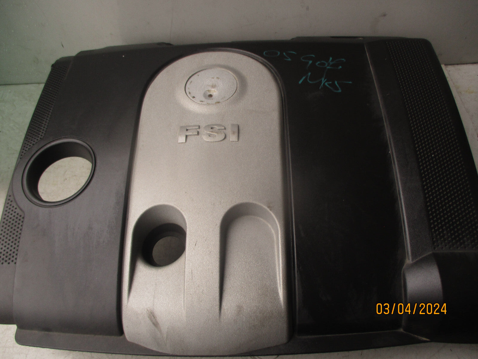 2005 VOLKSWAGEN GOLF MK5 AIR FILTER HOUSING BOX & ENGINE COVER 03C129607N