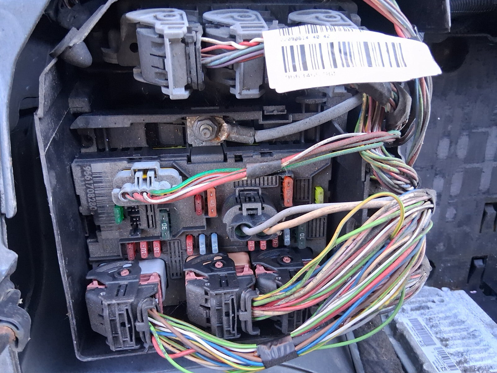 2006 PEUGEOT 307 1.5 PETROL FUSE BOX RELAY BOX
