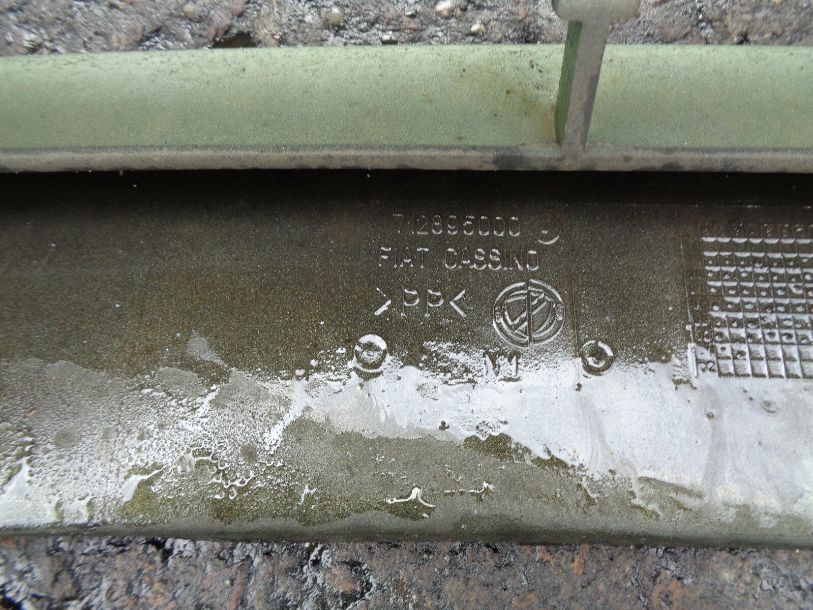 FIAT BRAVA 2001 1.2 PETROL FRONT COMPLETE BUMPER GREEN