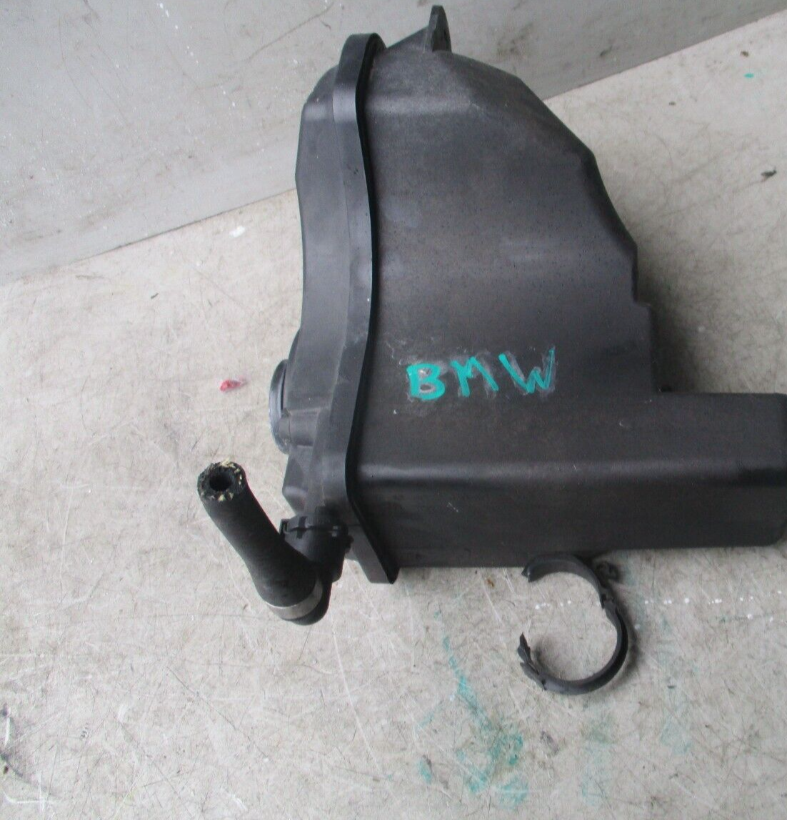 2008 BMW SERIES 1 COOLANT HEADER TANK 13 ZB 7 810 592