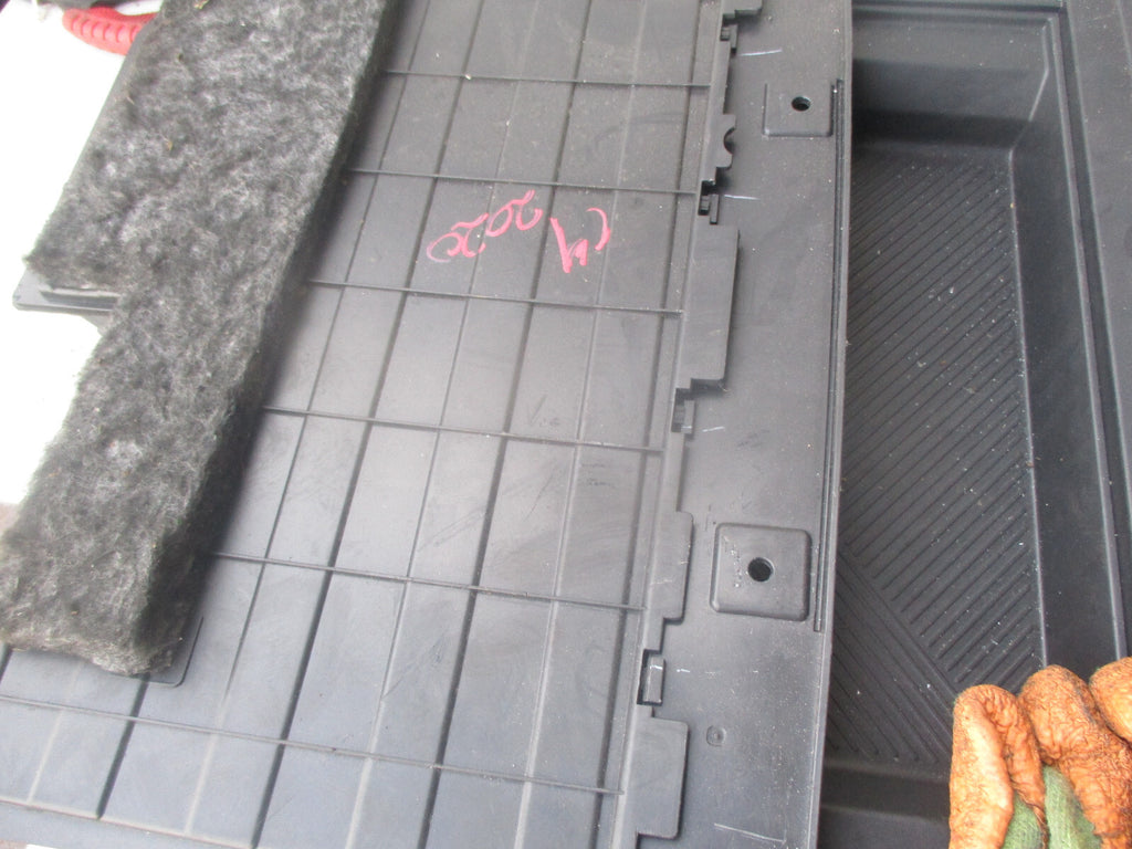 CITROEN C4 MK3 2020 UPPER DASHBOARD STORAGE GLOVEBOX 9833549680