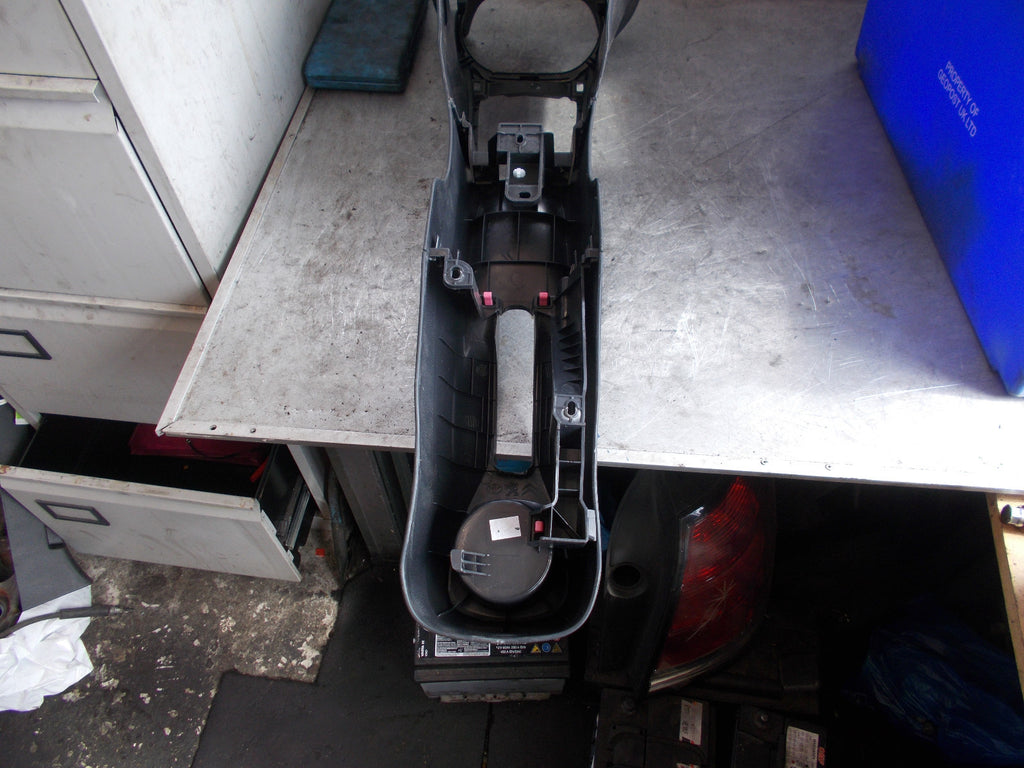 TOYOTA AYGO AB40 (MK2) 2017 CENTER CONSOLE TRIM 1388649XZD CENTRE TRIM