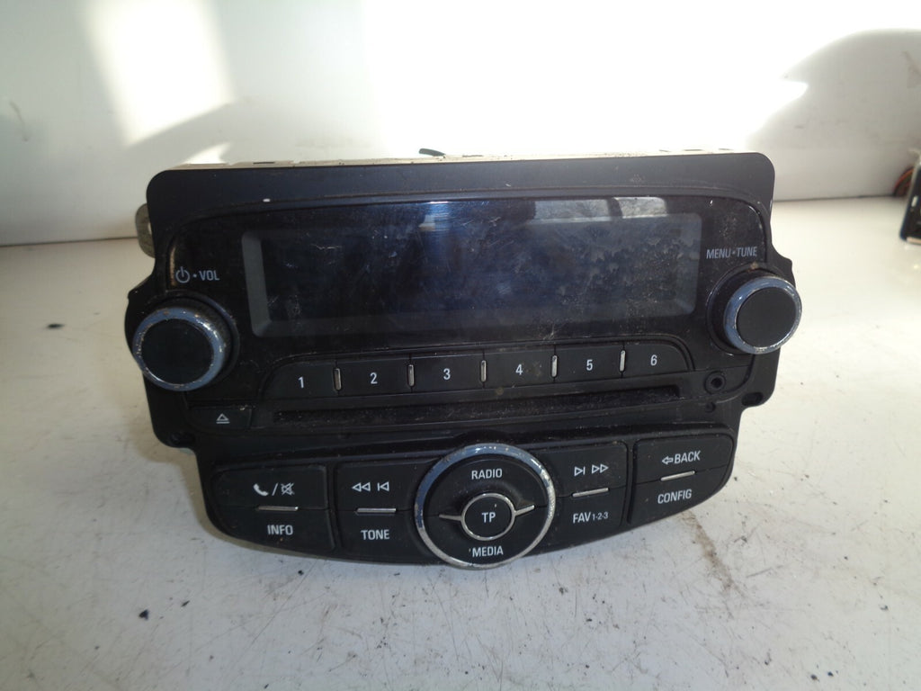 VAUXHALL CORSA E MK4 2016 1.2 PETROL RADIO CD PLAYER HEAD UNIT 39012674