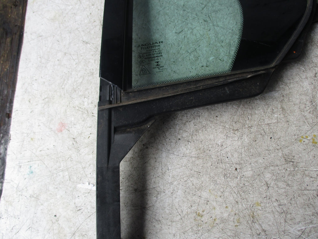 JAGUAR XE 2017 OSR DRIVER SIDE REAR DOOR QUARTER WINDOW GLASS