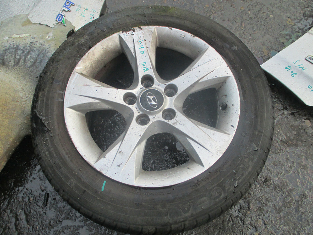 HYUNDAI i40 2012 16 INCH ALLOY WHEEL RIM WITH TYRE  205/60R16 REF 1