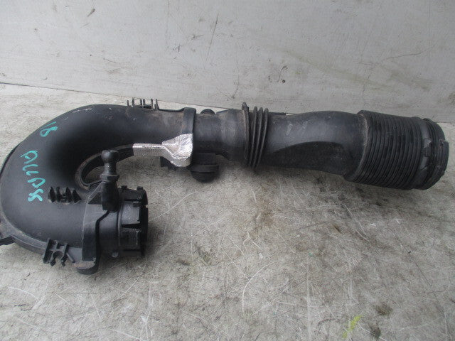 2018 MERCEDES BENZ A CLASS AIR INTAKE PIPE A2700901029