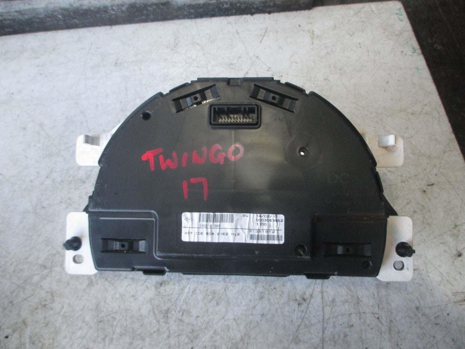 RENAULT TWINGO 2017 1.0 PETROL SPEEDO SPEEDOMETER INSTRUMENT CLUSTER 248210598R