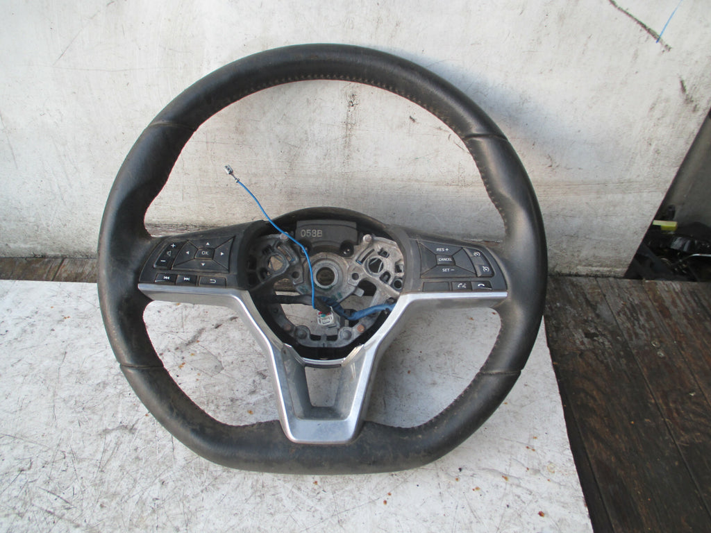 NISSAN QASHQAI J11 2018 FLAT BOTTOM MULTIFUNCTION STEERING WHEEL 48430HV05C