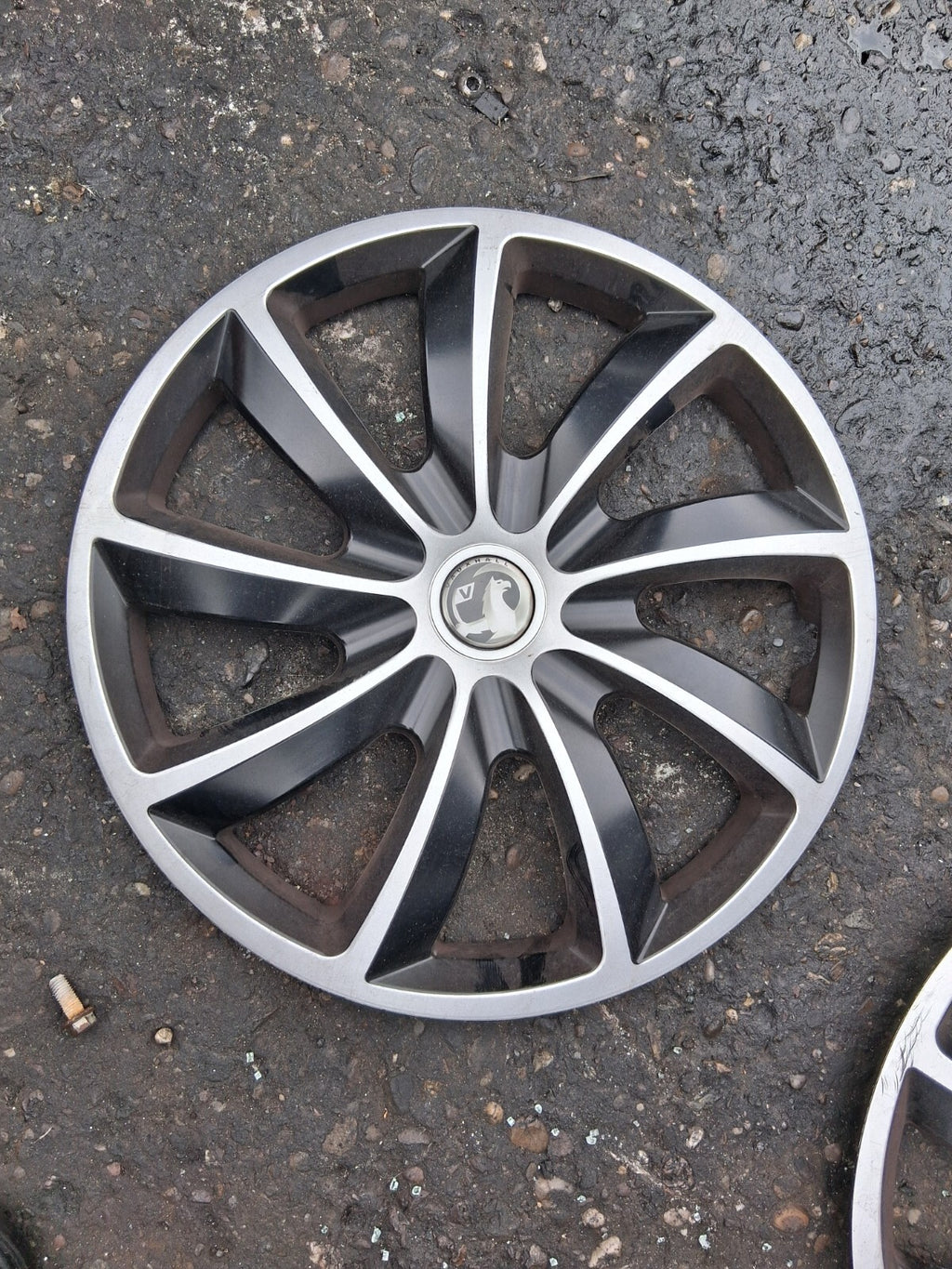 2011 VAUXHALL INSIGNIA MK1 17 INCH WHEEL TRIM HUB CAP COVER SET
