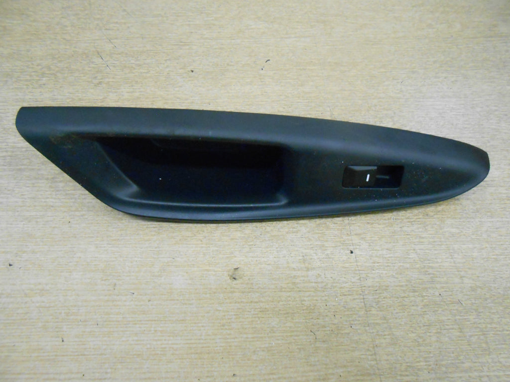 KIA RIO MK3 2014 OSR DRIVER SIDE REAR ELECTRIC WINDOW SWITCH 935801W010