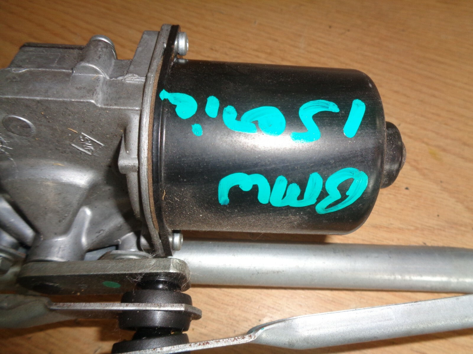 BMW 1 SERIES 2005 E81 E87 FRONT WIPER MOTOR WITH LINKAGE 693860701