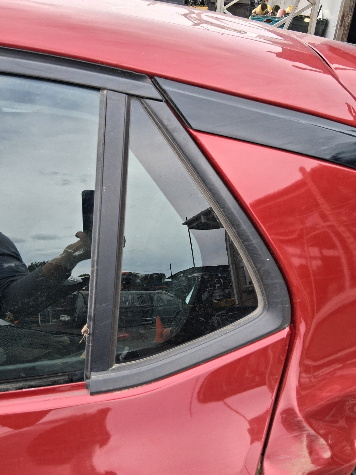 2020 VAUXHALL CORSA F HATCH NSR PASSENGER SIDE REAR QUARTER WINDOW GLASS