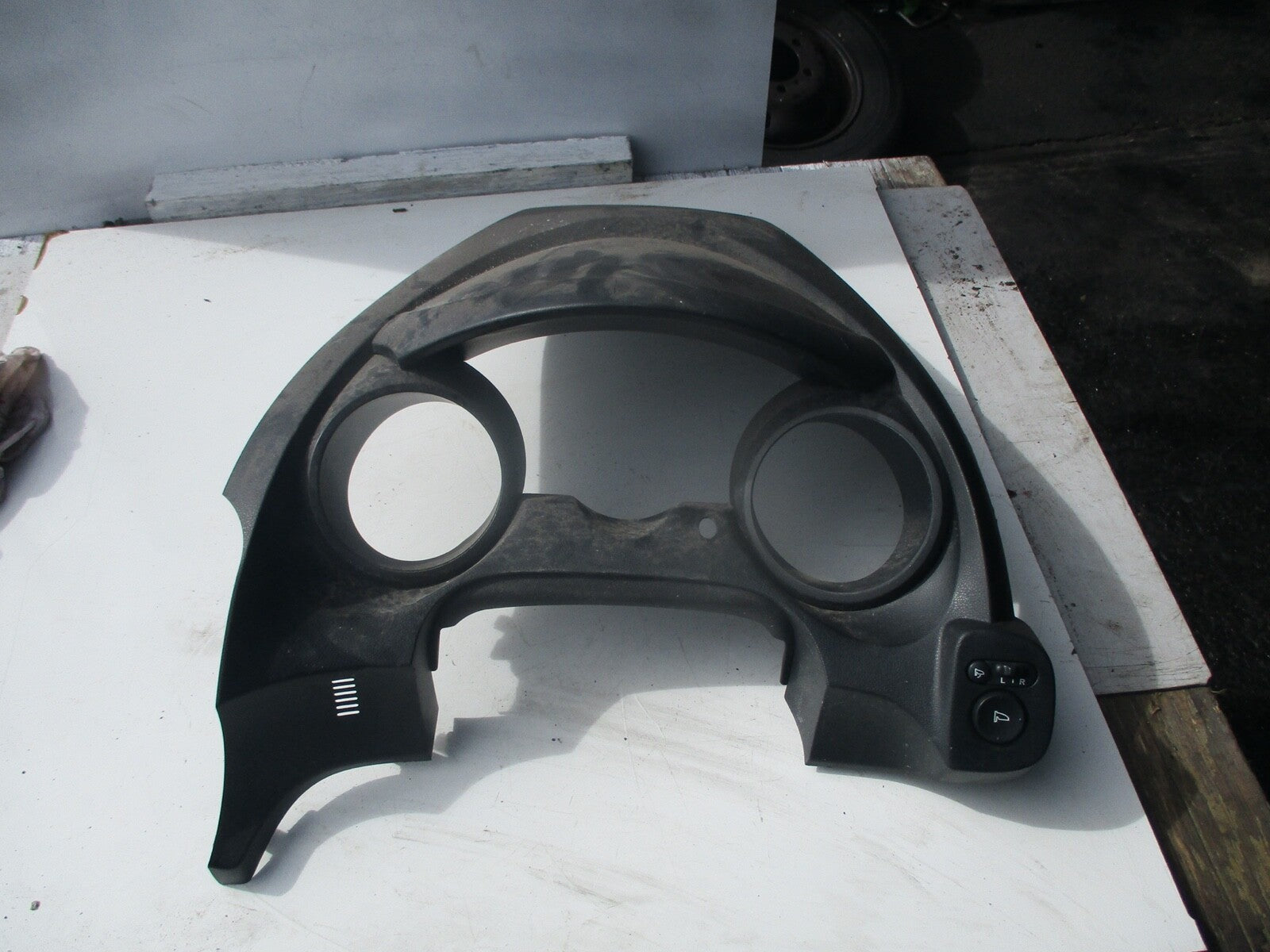 HONDA JAZZ MK3 2014 CENTE DASH SPEEDOMETER SURROUND 77200 TF0 00