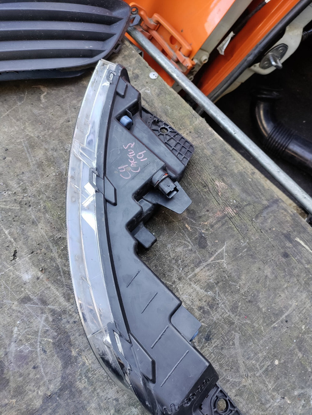 CITROEN C4 CACTUS 2019 OSF DRIVER FRONT LED DRL DAYTIME RUNNING LIGHT 9821287080